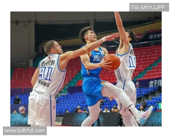 赵泰隆：从篮球新星到职业生涯巅峰的奋斗历程与心路历程解析