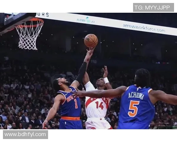 尼克斯主场惨败，输给猛龙队32分，球队遭遇三连败情况严峻