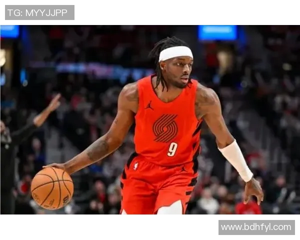 杰拉米格兰特:在NBA赛场上崭露头角的全能球员与未来之星