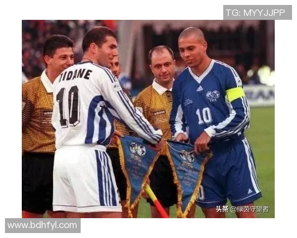 克鲁赛罗的辉煌历程与未来展望:足球传奇的传承与创新之路 克鲁赛罗的辉煌历程与未来展望:足球传奇的传承与创新之路